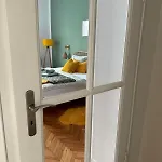 Lejlighed Senffarbenes Fuer Zwei