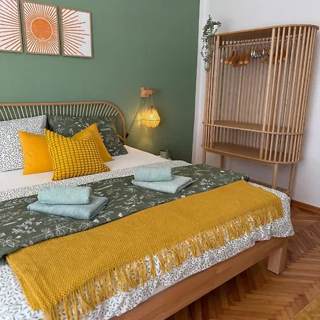 Mustard-colored For Two *