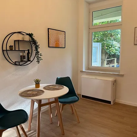 Mustard-colored For Two Διαμέρισμα Bautzen