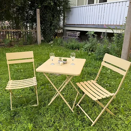 Apartmán Mustard-colored For Two