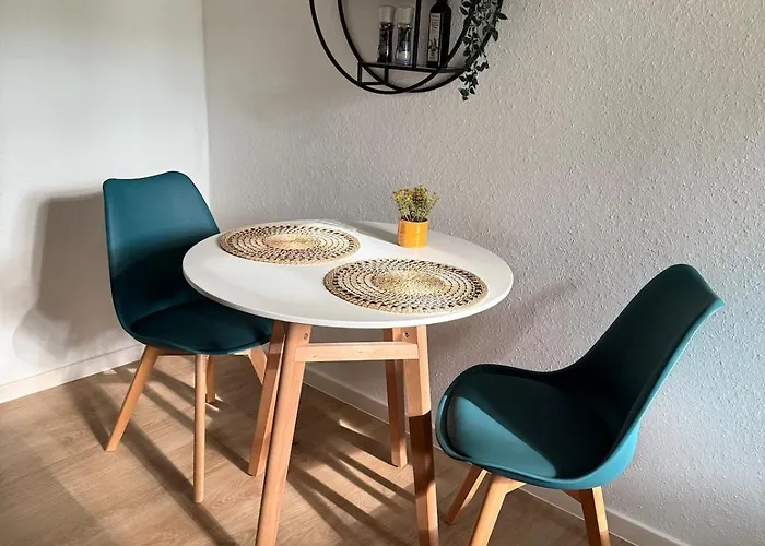 Apartament Mustard-colored For Two