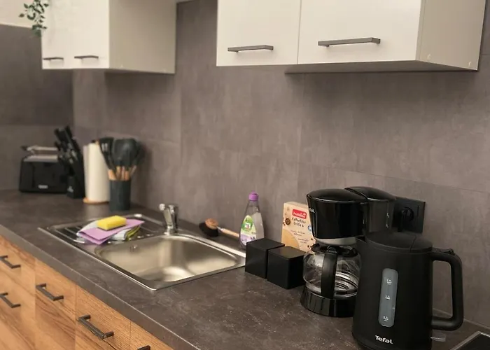 Mustard-colored For Two Apartament *