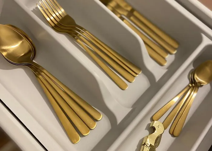 Apartament Mustard-colored For Two *