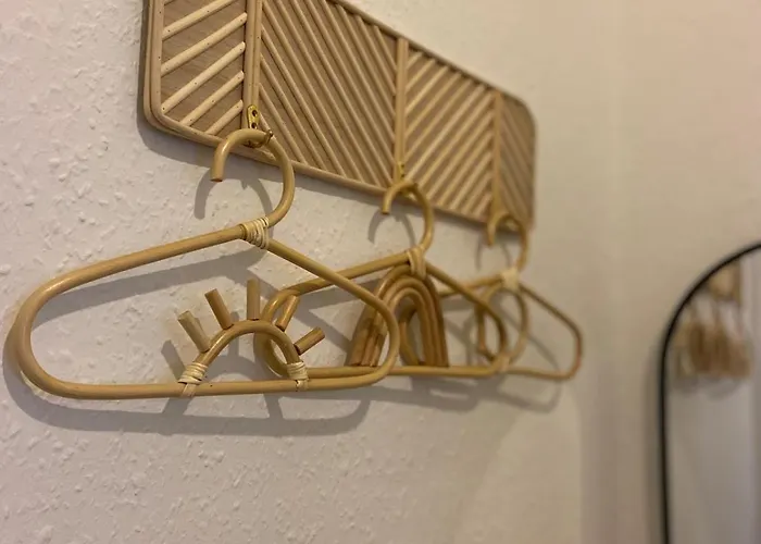 Mustard-colored For Two Apartament *